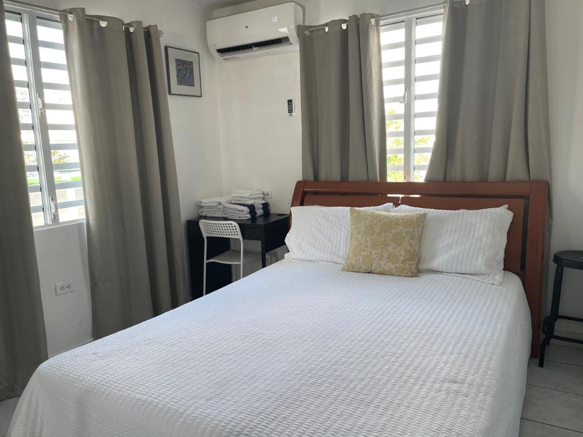 Apartment Multi In Isla Area With 5 Separate Apts Include 10 Bedrooms And 6 Bathrooms Sleep 26 People