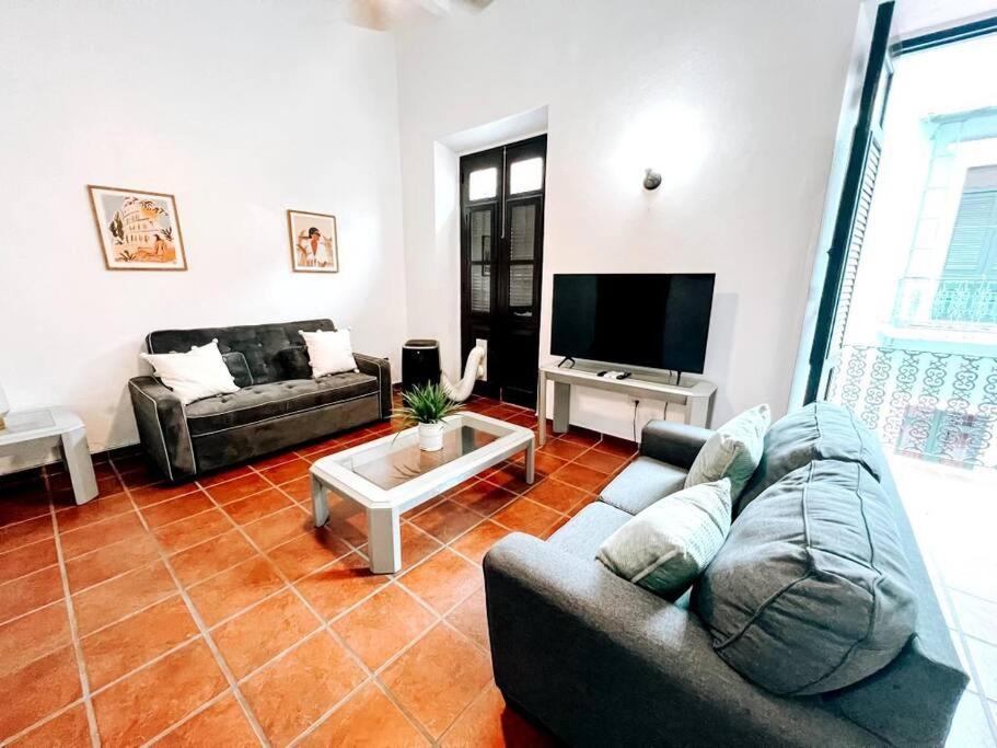 65 Fortaleza 1 - N Colonial Apt W/ Balconies & Views Apartamento *