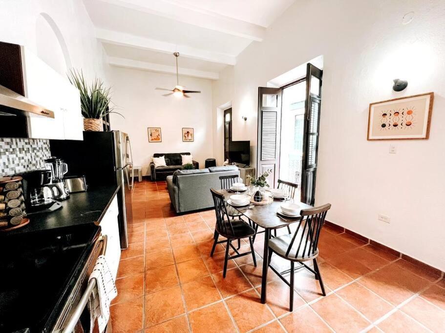 65 Fortaleza 1 - N Colonial Apt W/ Balconies & Views Apartamento *