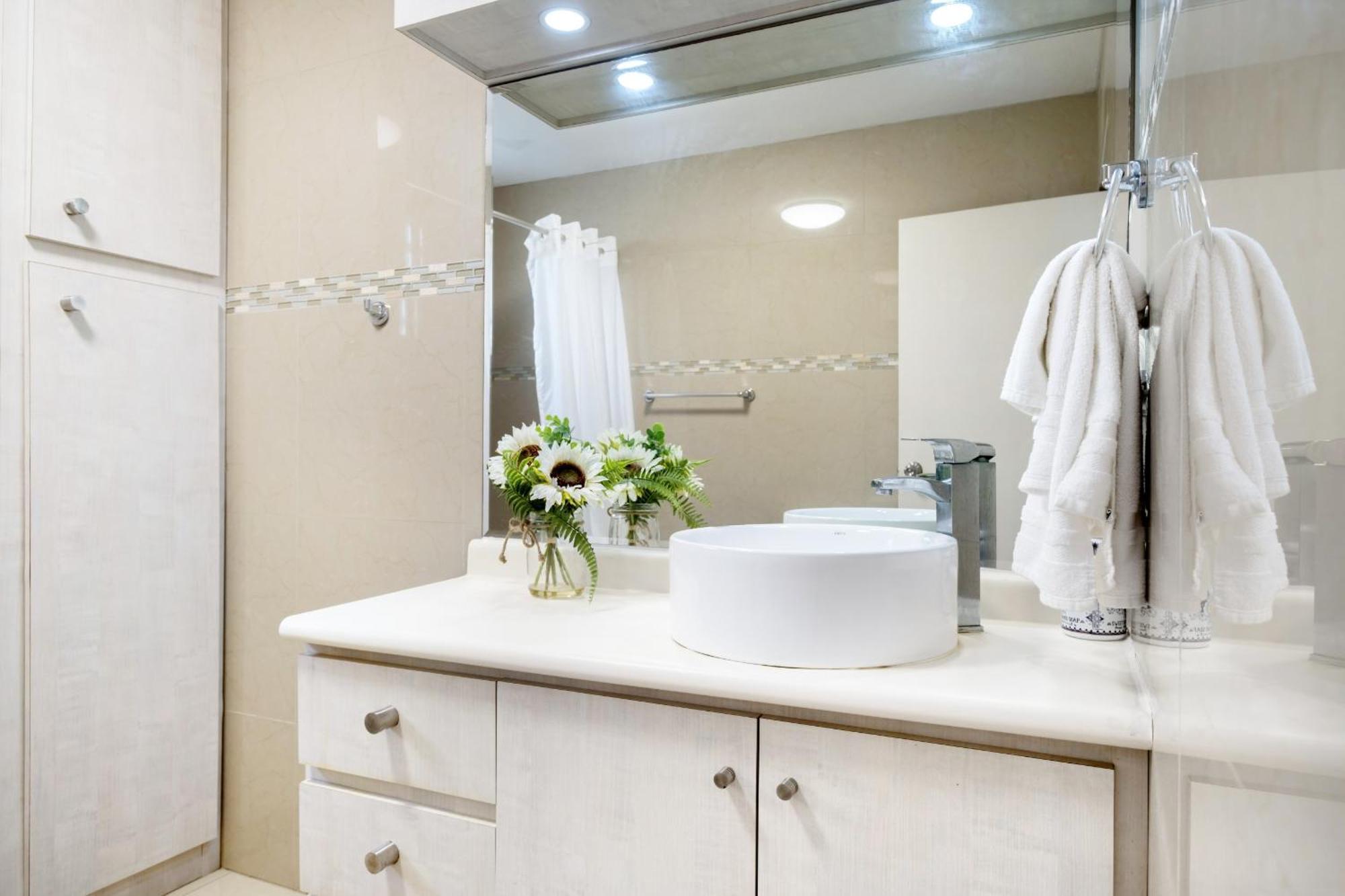 Apartment Prime Location At Condado 2br 1ba - 9 San Juan