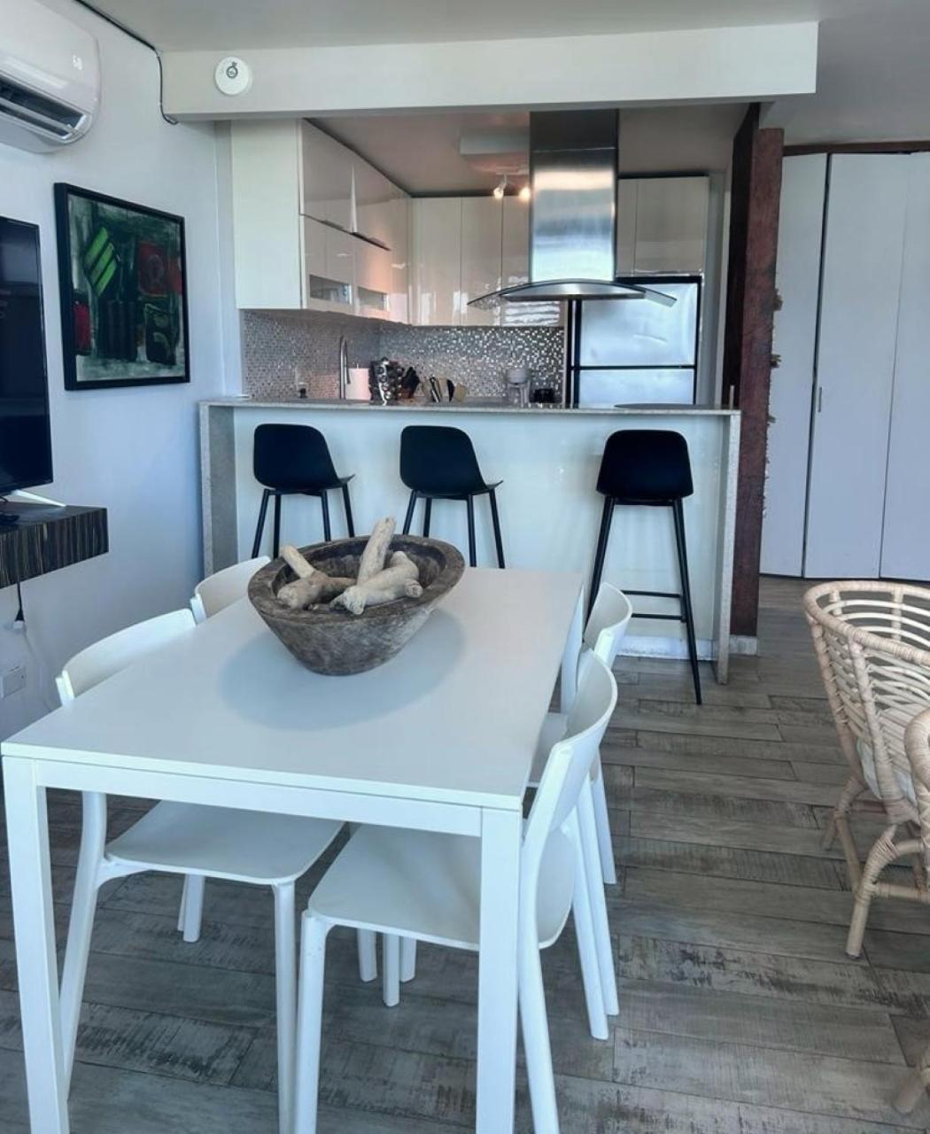 Kasa Brisa Marina Ocean View Balcony Beachfront Apartment *