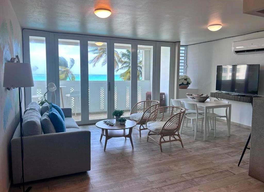 Apartment Kasa Brisa Marina Ocean View Balcony Beachfront San Juan