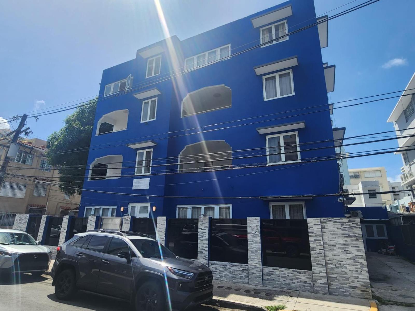 Luxurious Beachside 3-br Apartamento