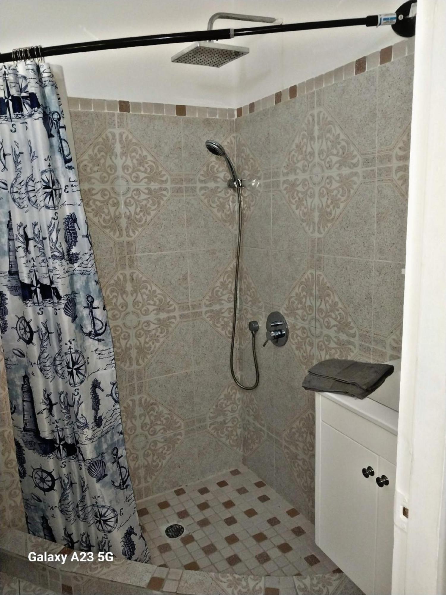 Deluxe In Pensión