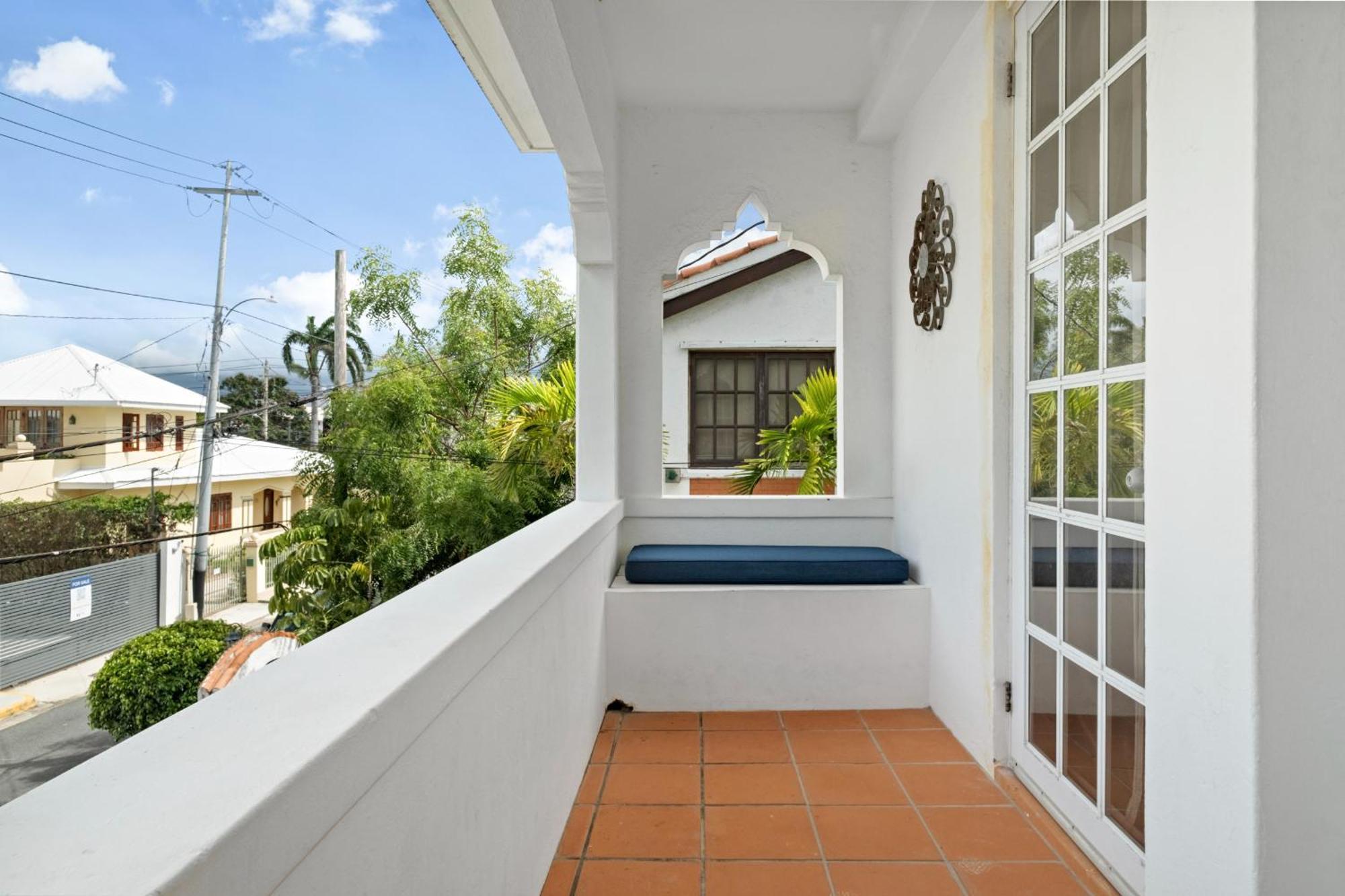 Apartment Breezy Apt, Steps To The Sand! Full Ac Too - 18 Up San Juan