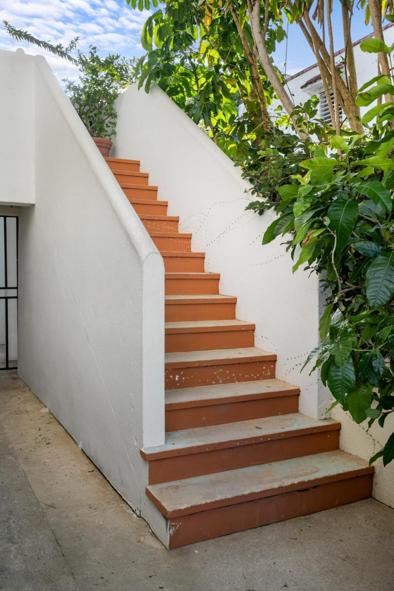 Apartment Breezy Apt, Steps To The Sand! Full Ac Too - 18 Up
