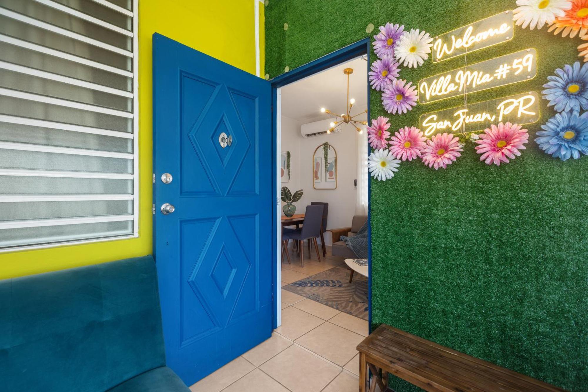5 Min From Airport And Isla Verde Beach Best Location & Pool & Jacuzzi & Youtube Video Available Сasa de vacaciones