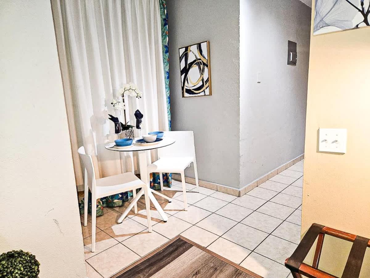 Esj Towers Studio- Access * San Juan