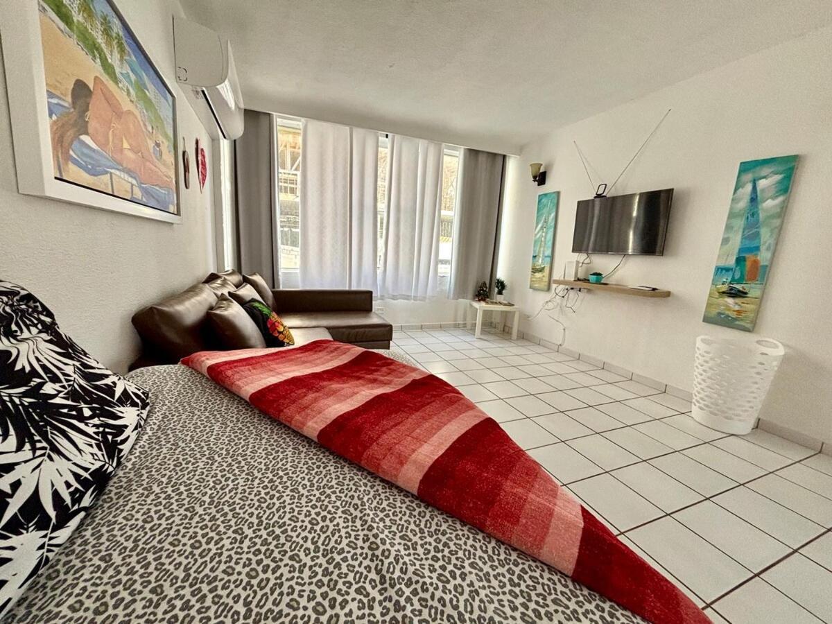 Condado Beachfront Tantra