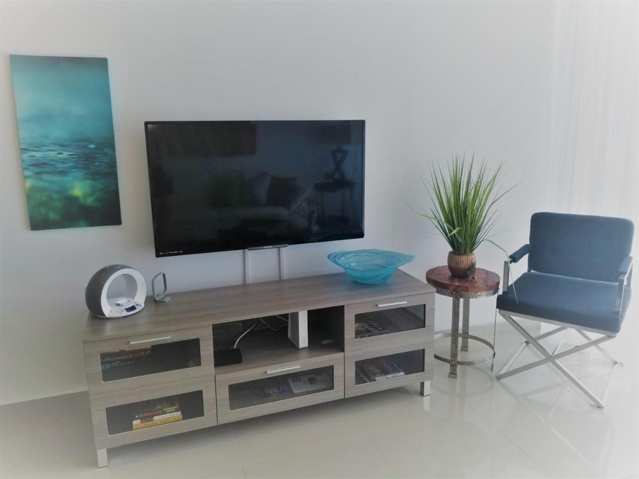 Esj Towers - Ocean View / 2 Bds Apt *
