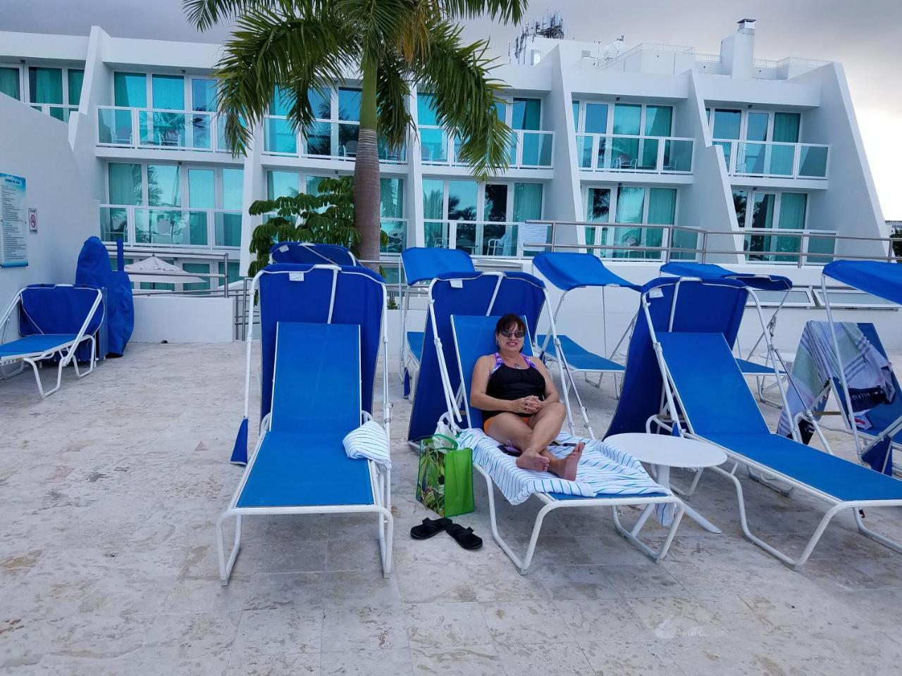 Apartahotel Esj Azul 1660 - Beach San Juan