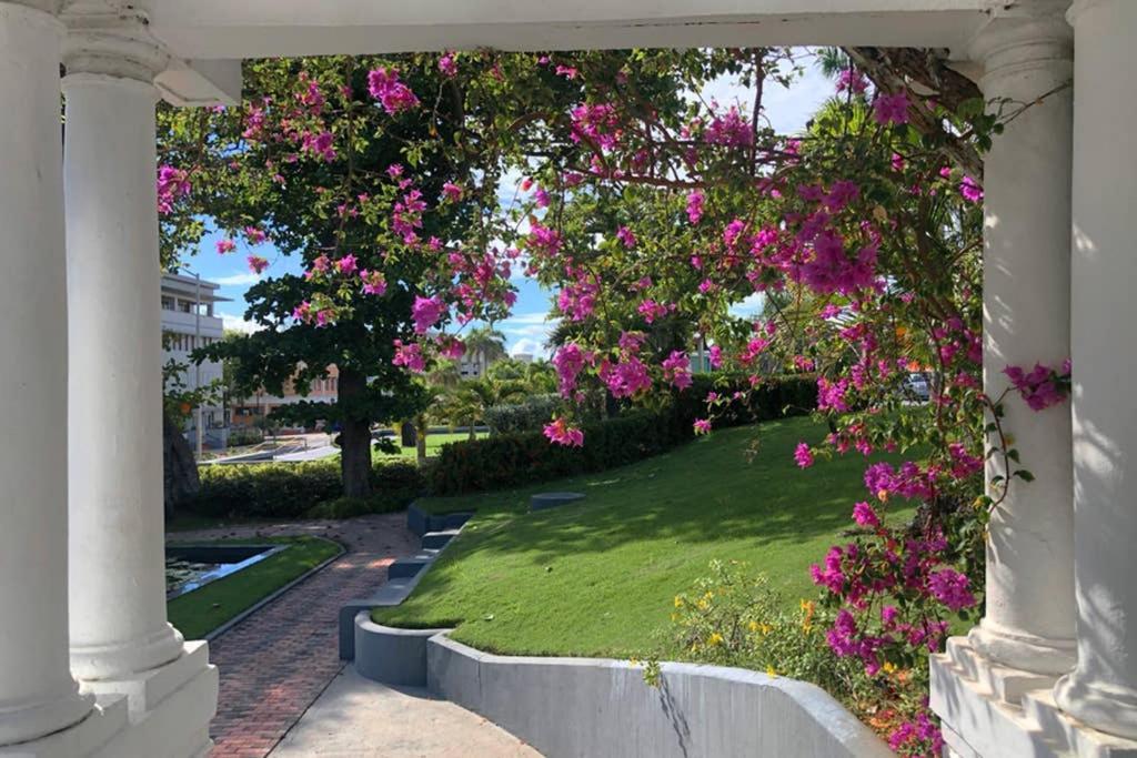 Apartamento Two Bedroom Apt In Old Sj Five Min Walking From The Beach - Sevilla Court I *