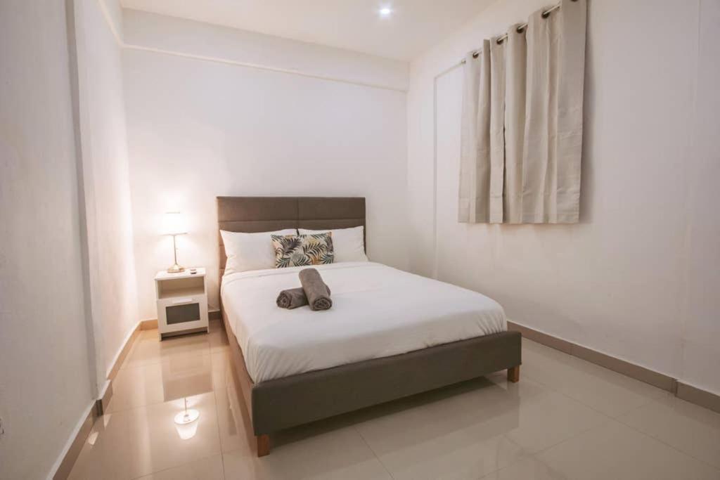 Two Bedroom Apt In Old Sj Five Min Walking From The Beach - Sevilla Court I Apartamento San Juan