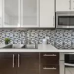 Oceanview Apt With Parking And Steps To The Sand