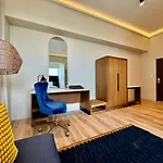 Metro Art Hotel