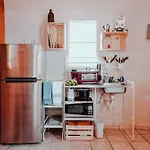 2 Cozy College Student Room With Ac, Wi-Fi, Kitchenette