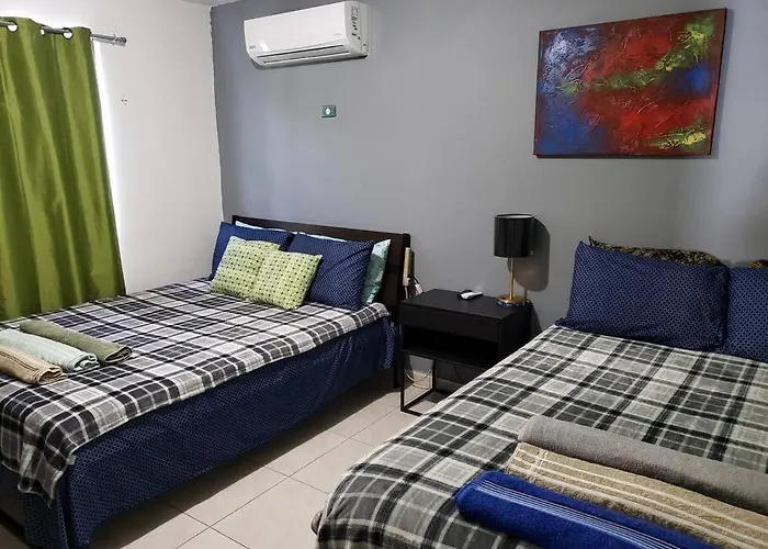 Comfy Apartment Close To The Beach!