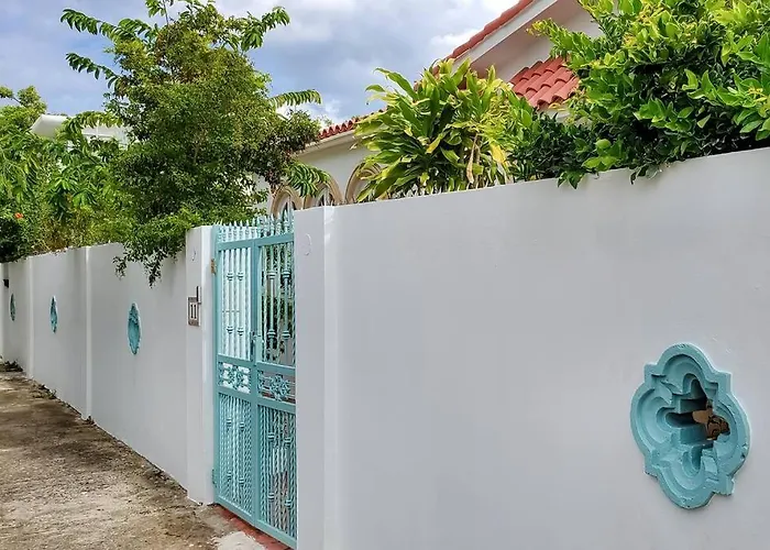 Casa Tortuga - Luxury By The Beach & Close To All!