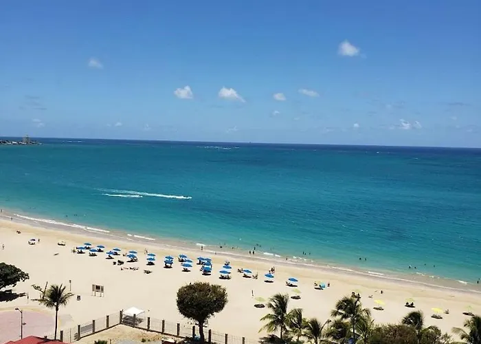 Isla Verde Beachfront With Pool- Near Foxwoods