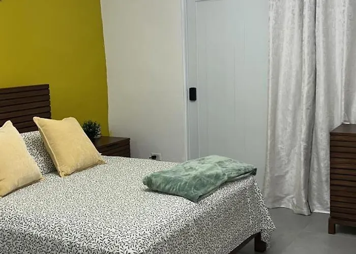 Aneudy Villa Inn