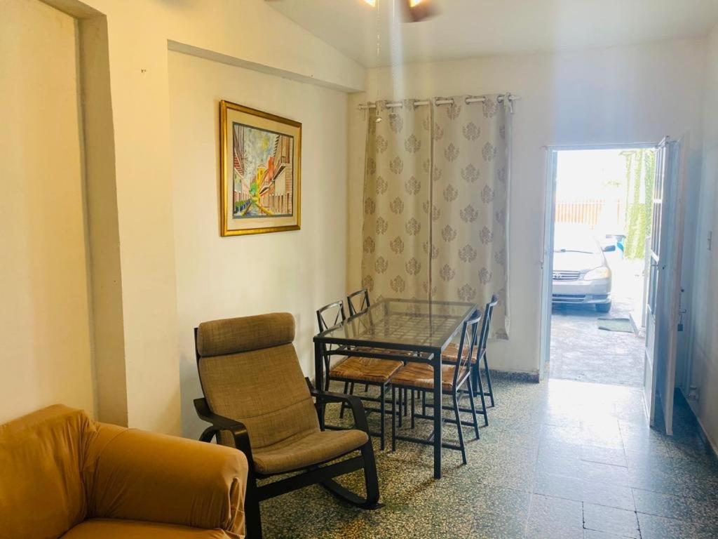 Calle Hollanda 3 Bedroom Сasa de vacaciones *