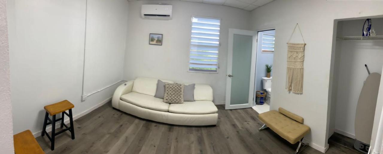 Large 9 Bedroom La Placita De Santurce By Rentalspr San Juan
