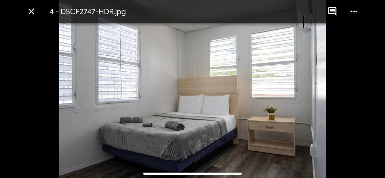 Large 9 Bedroom La Placita De Santurce By Rentalspr Guest house