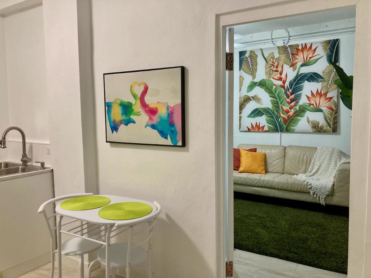 Tropical In Miramar Apartamento *