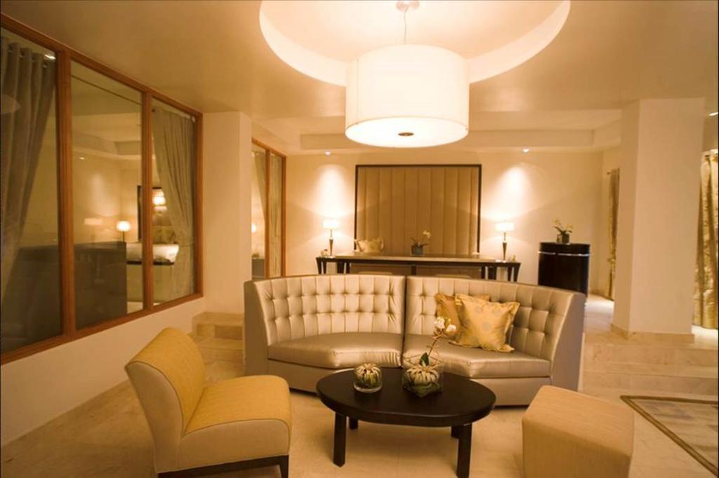 Chateau Cervantes Hotel