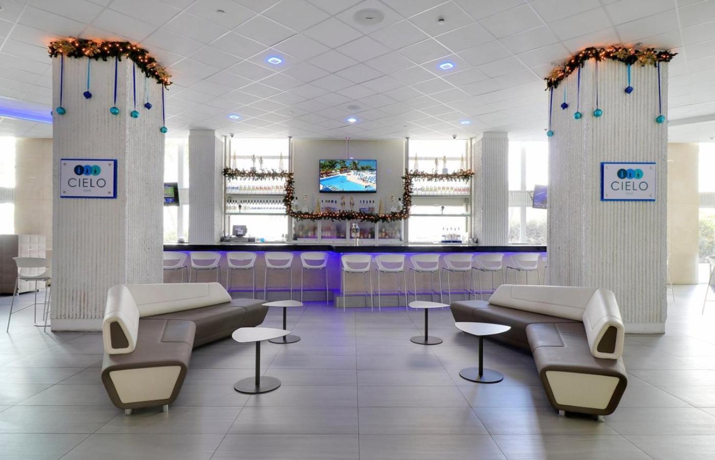 2br At Isla Apartahotel