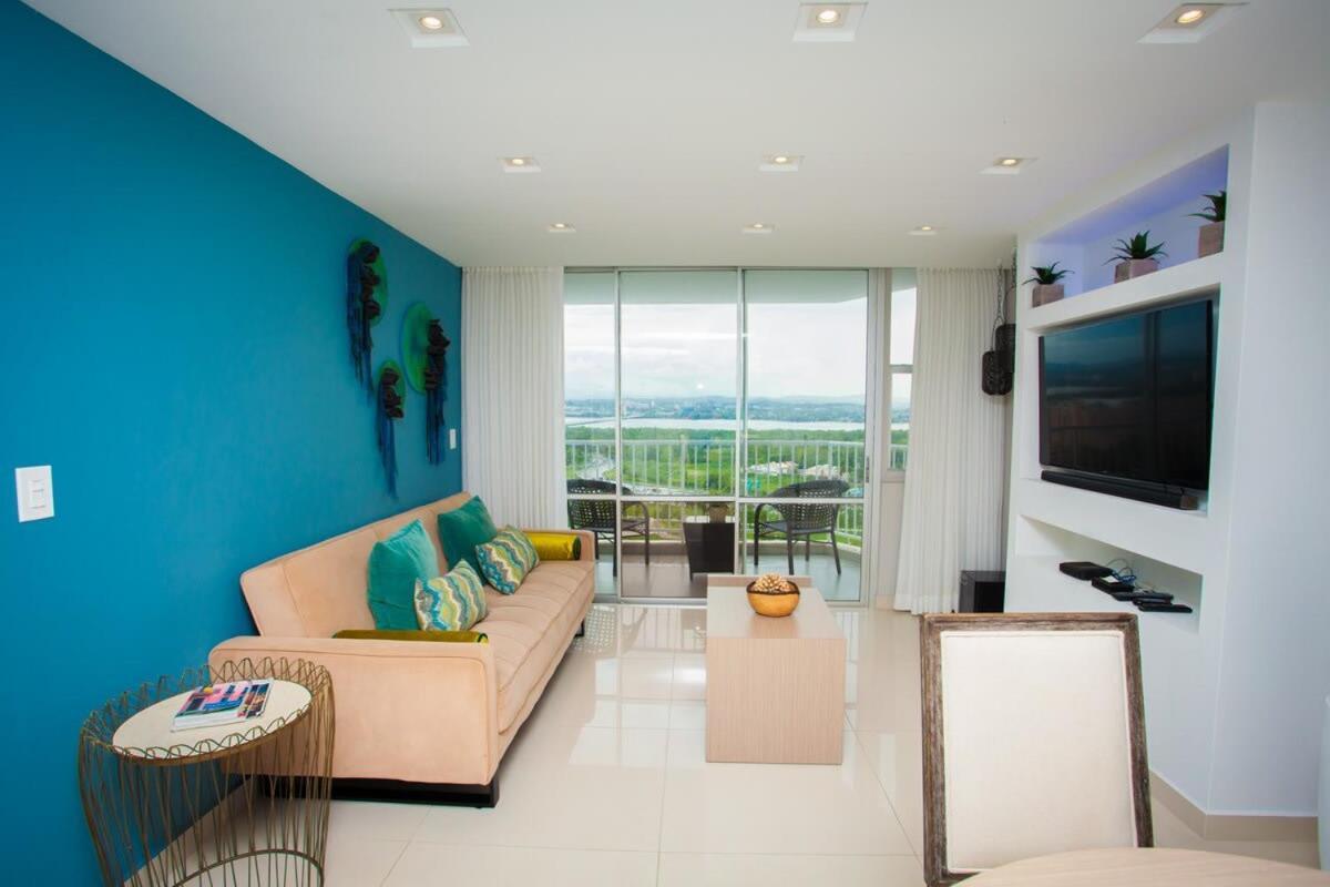 2br Gem Ocean Front Building Isla Apartment