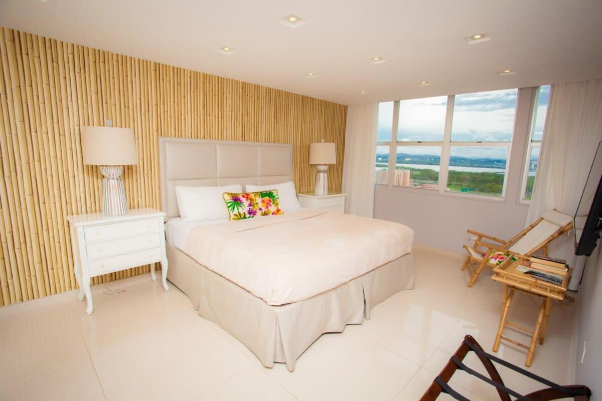 2br Gem Ocean Front Building Isla Apartment *