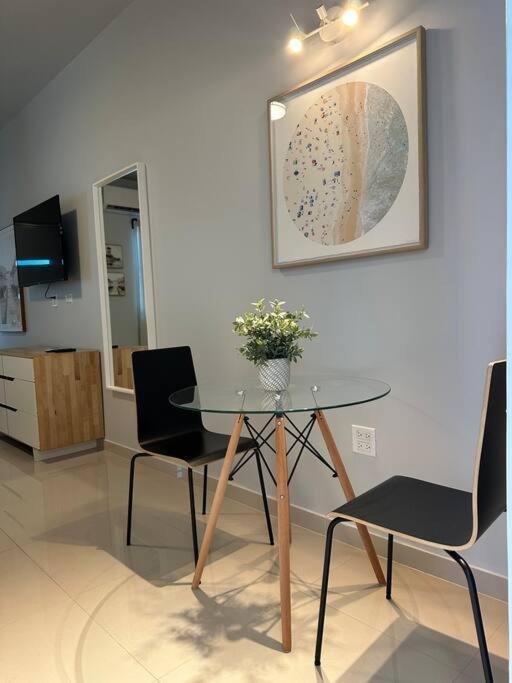 Apartment C&c *