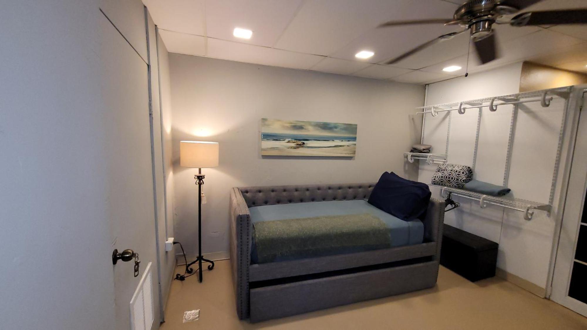 Apartment Bunker @ Isla / Front San Juan