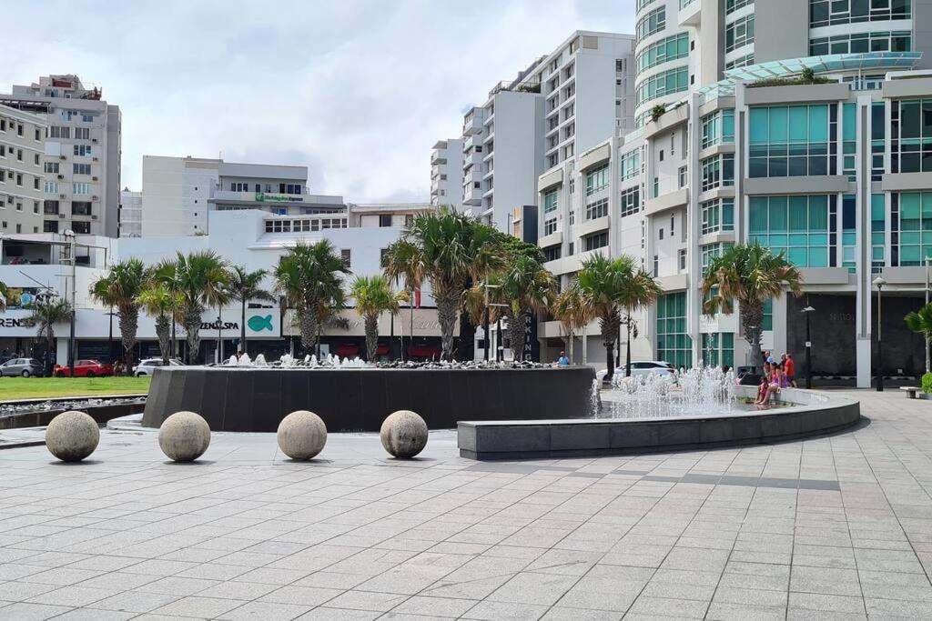 Apartamento Lagoon-front Escape Steps Away From The Beach!