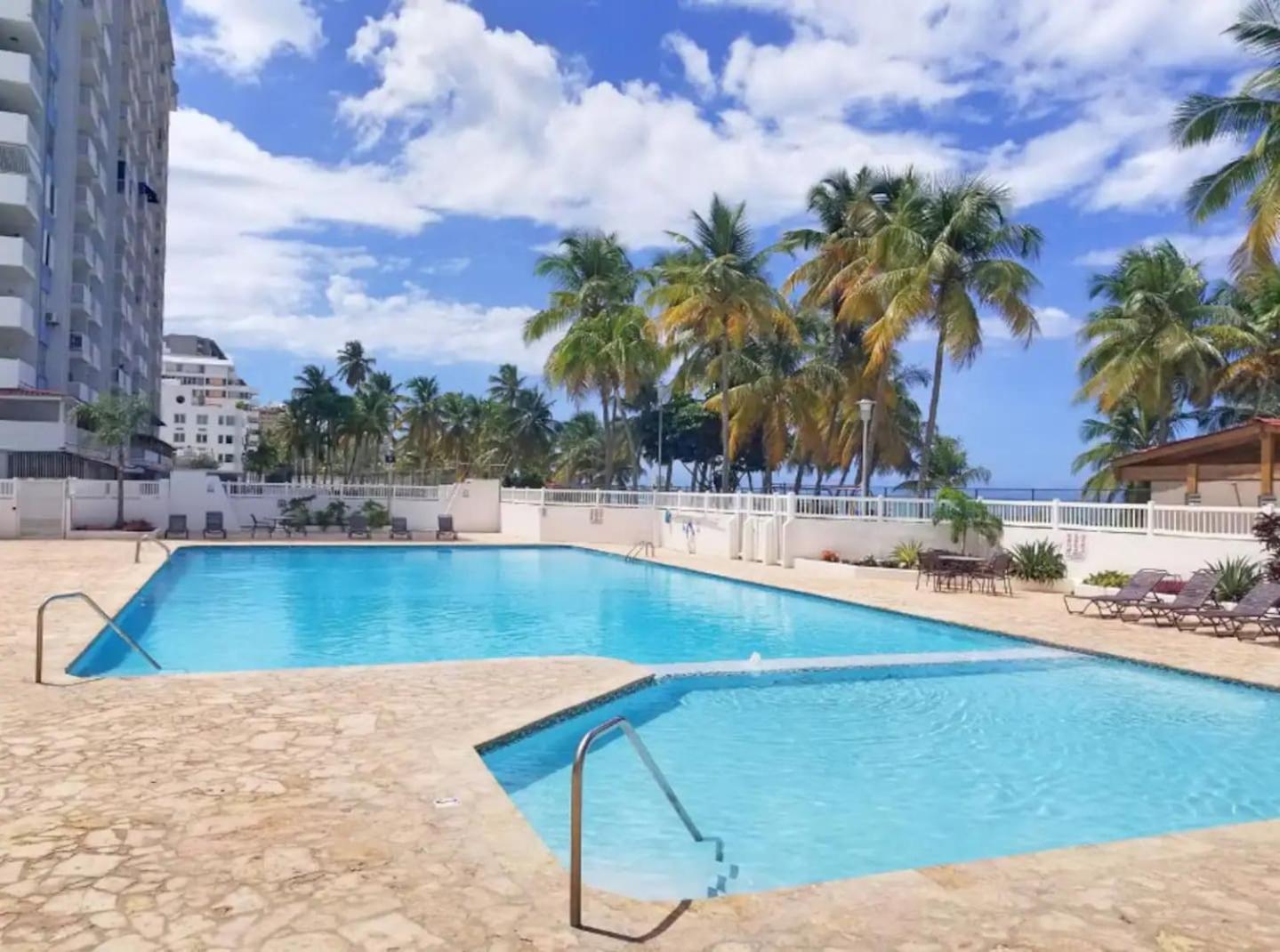 Beachfront Apartment- Near Foxwoods Casino San Juan