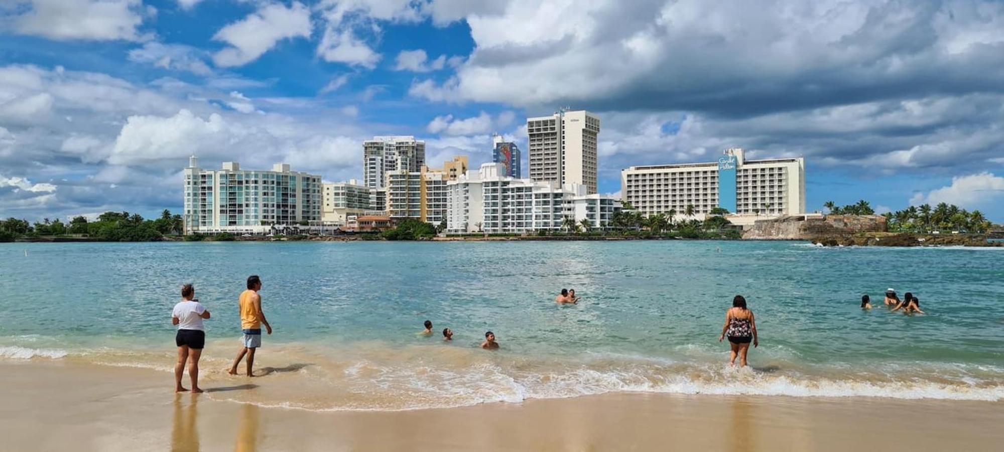 Condado Steps To The Beach, Vanderbilt & La Concha Apartment