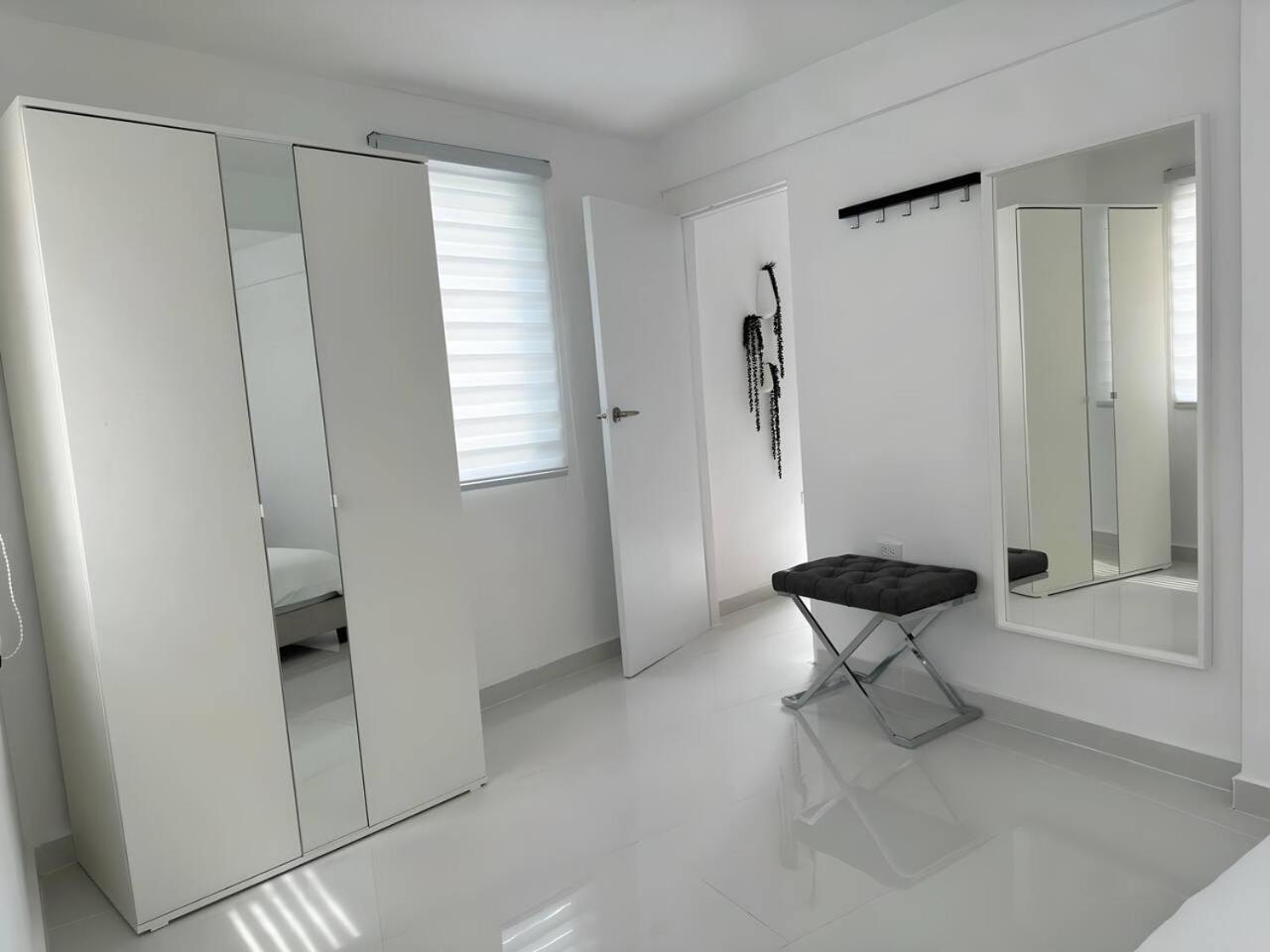 Chic In Vibrant Santurce V *