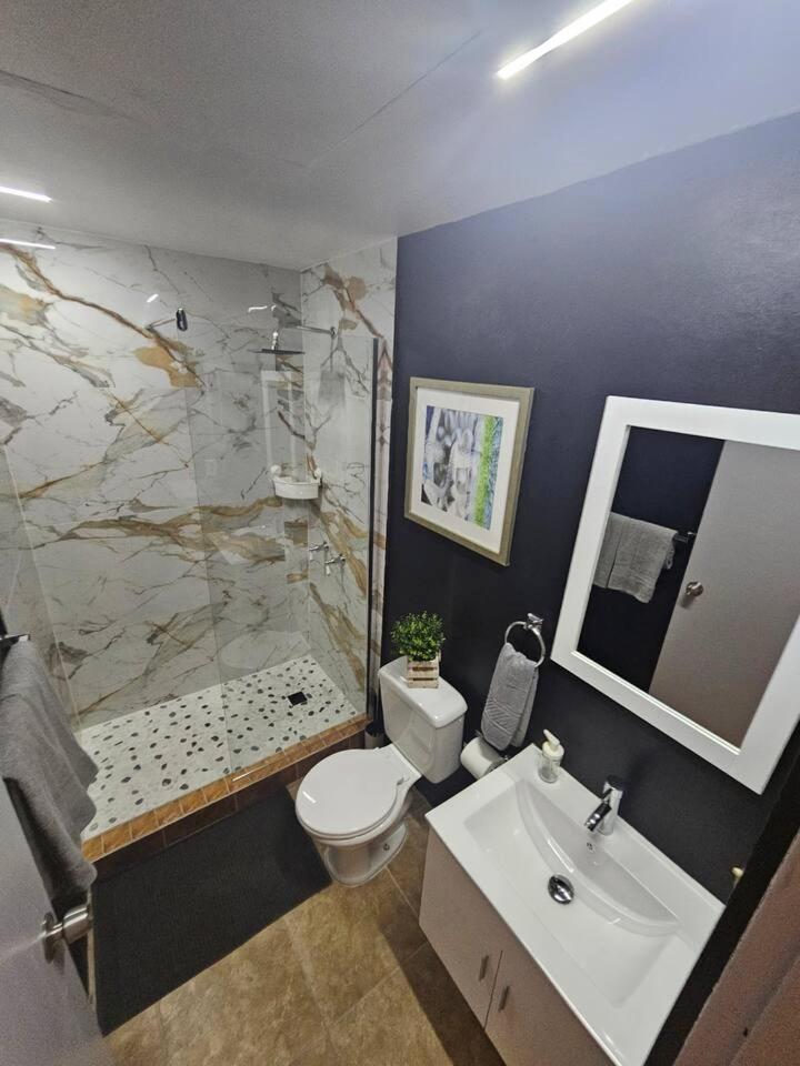 Hotel Santurce Near La Placita 9 *