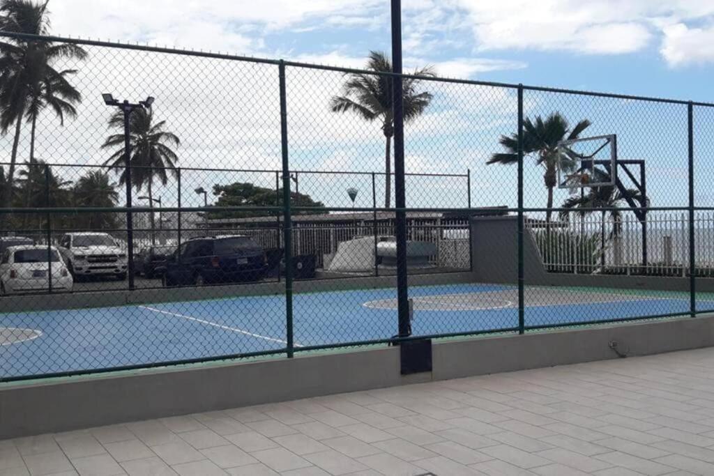 Apartamento Isla Beachfront With Pool- Near Foxwoods