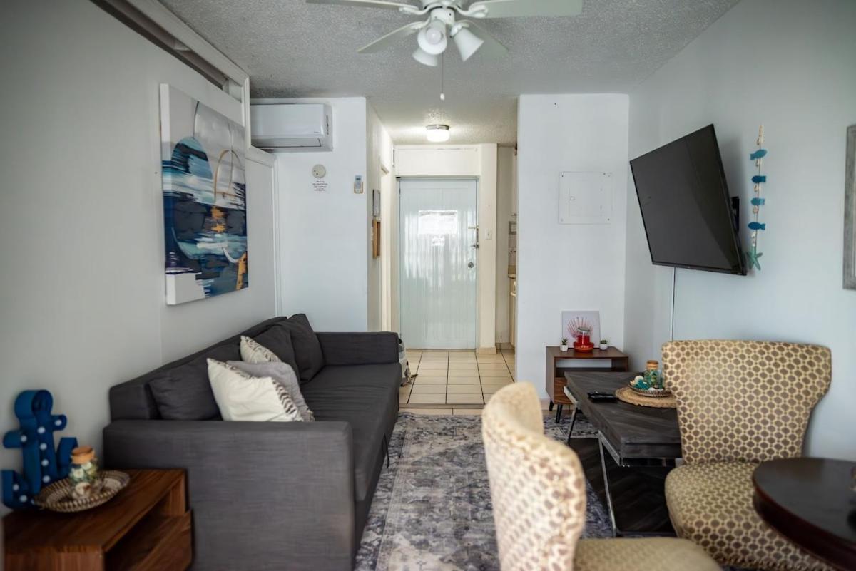 Isla Beachfront With Pool- Near Foxwoods Apartamento