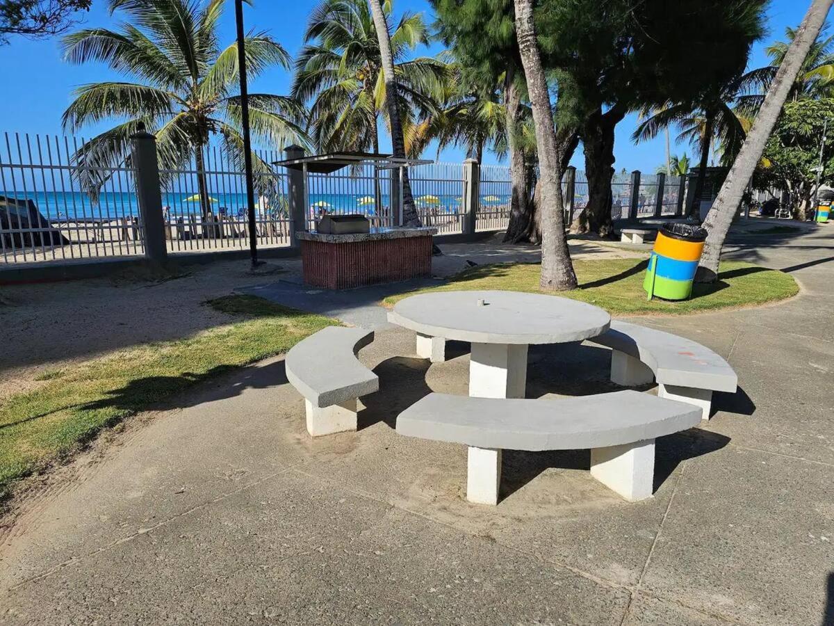 Carolina Beachfront- With Pool & Family Fun! Apartamento San Juan