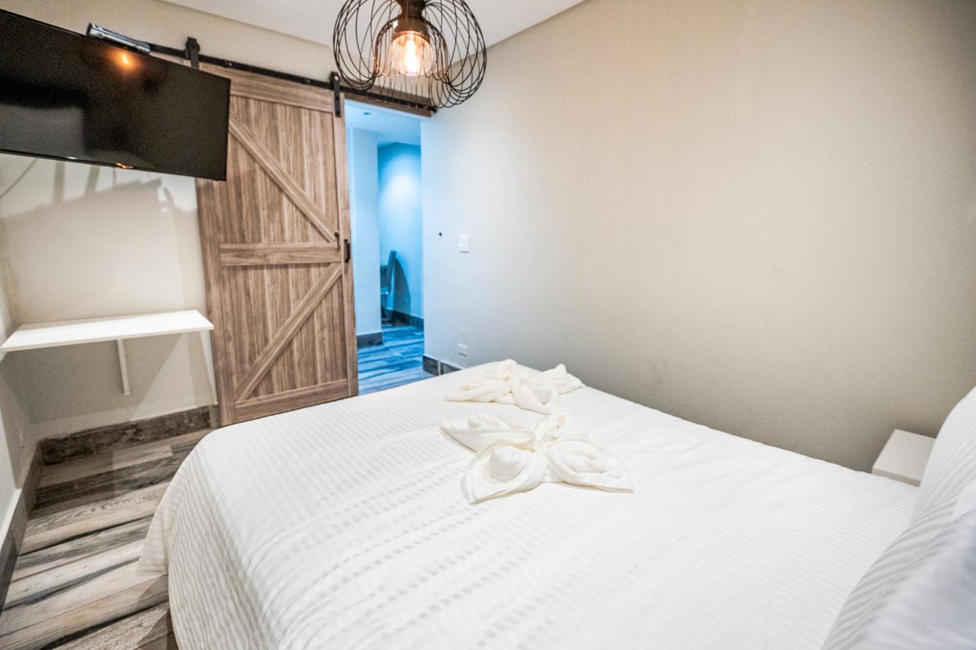 Tapia Haus 103 - Vibes Within Walking Distance Hotel 3*