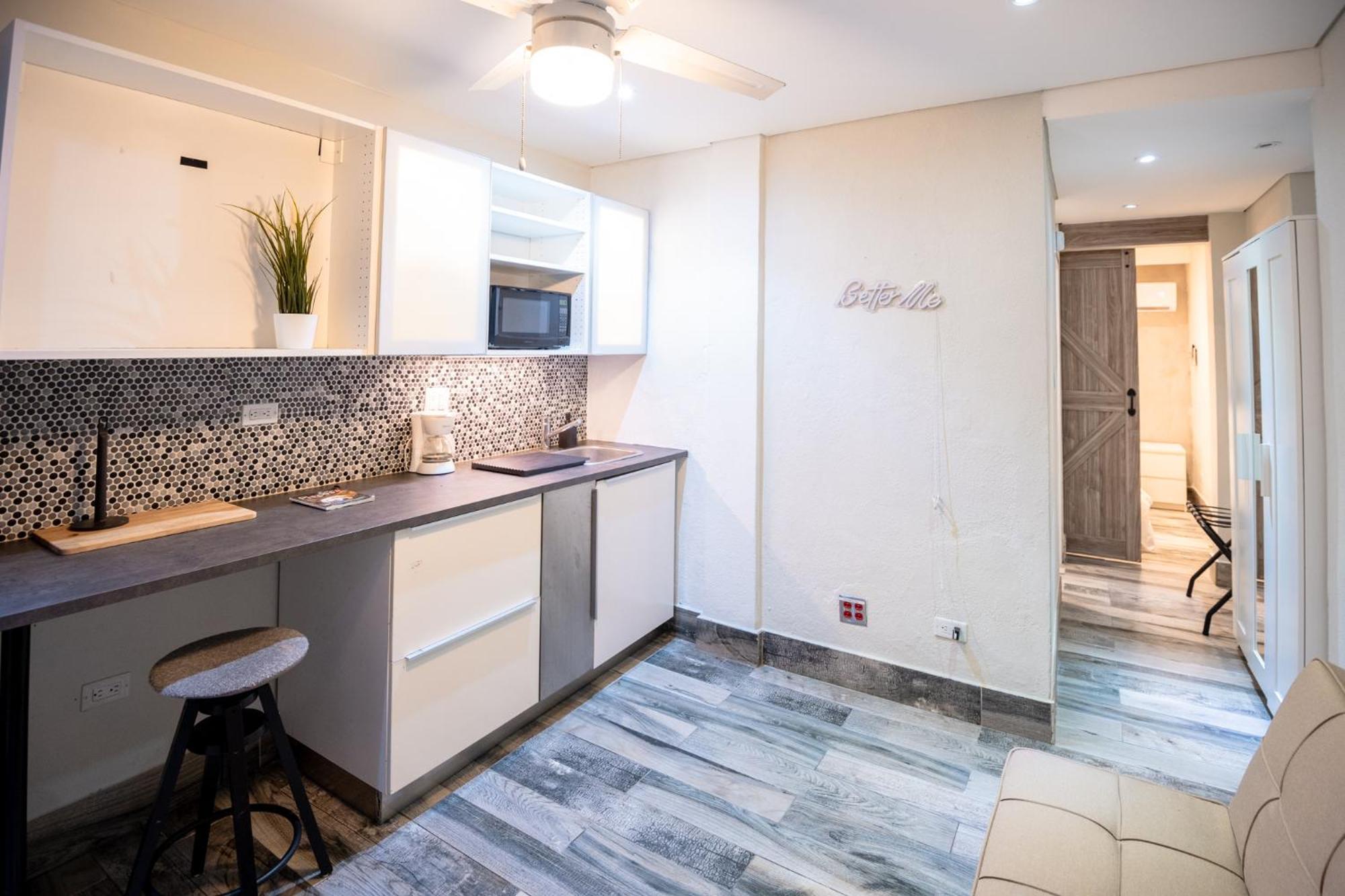 Tapia Haus 103 - Vibes Within Walking Distance 3*