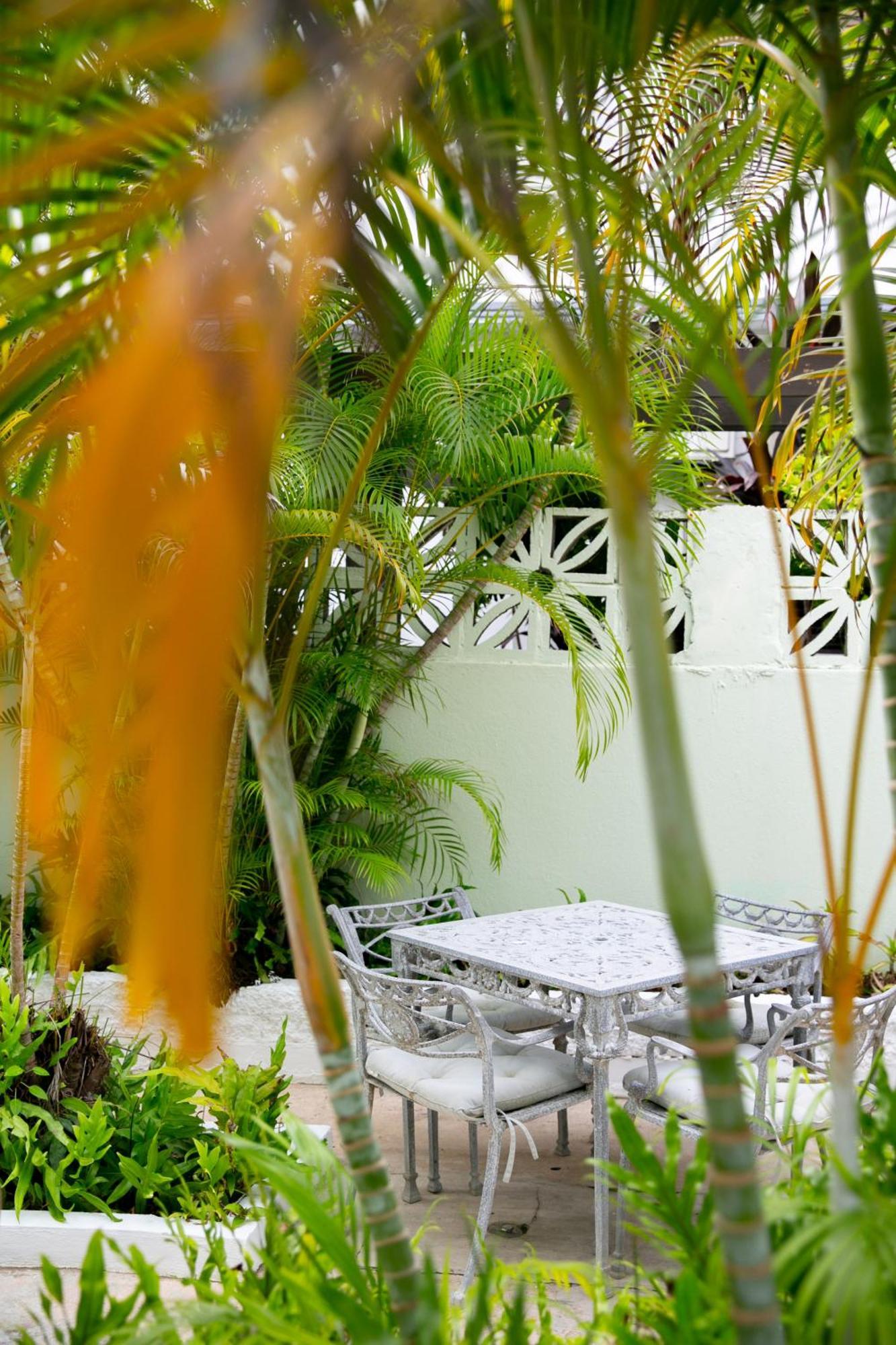 Numero Uno Apartahotel San Juan