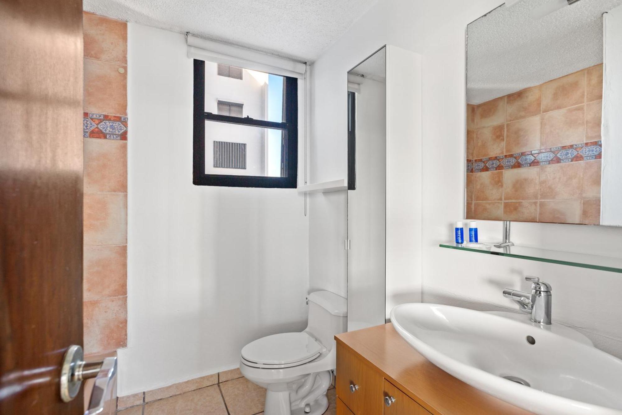 Oceanview With Parking And Steps To The Apartamento San Juan