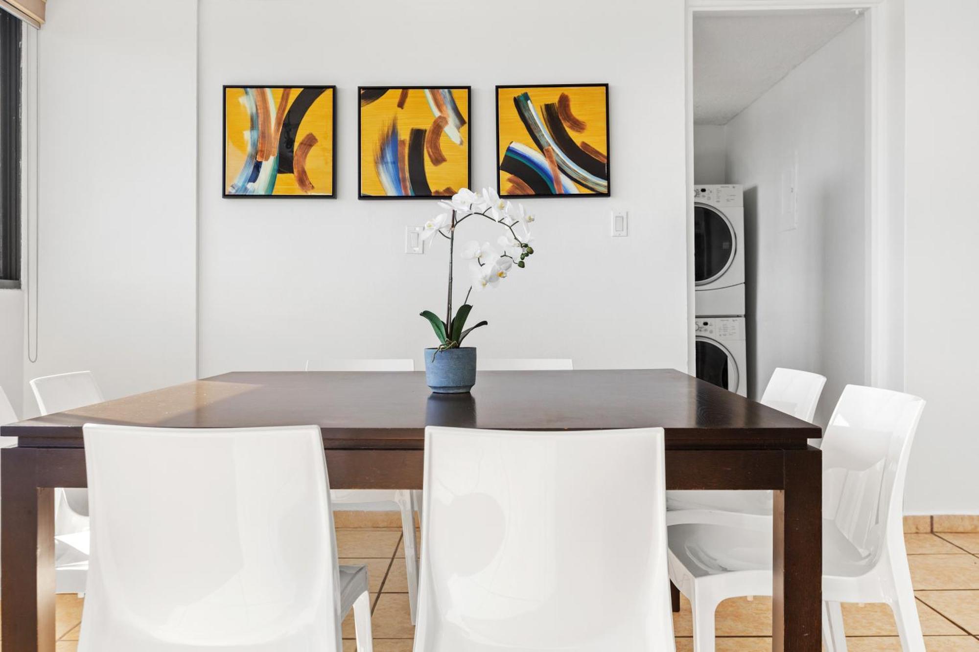 Oceanview With Parking And Steps To The Apartamento