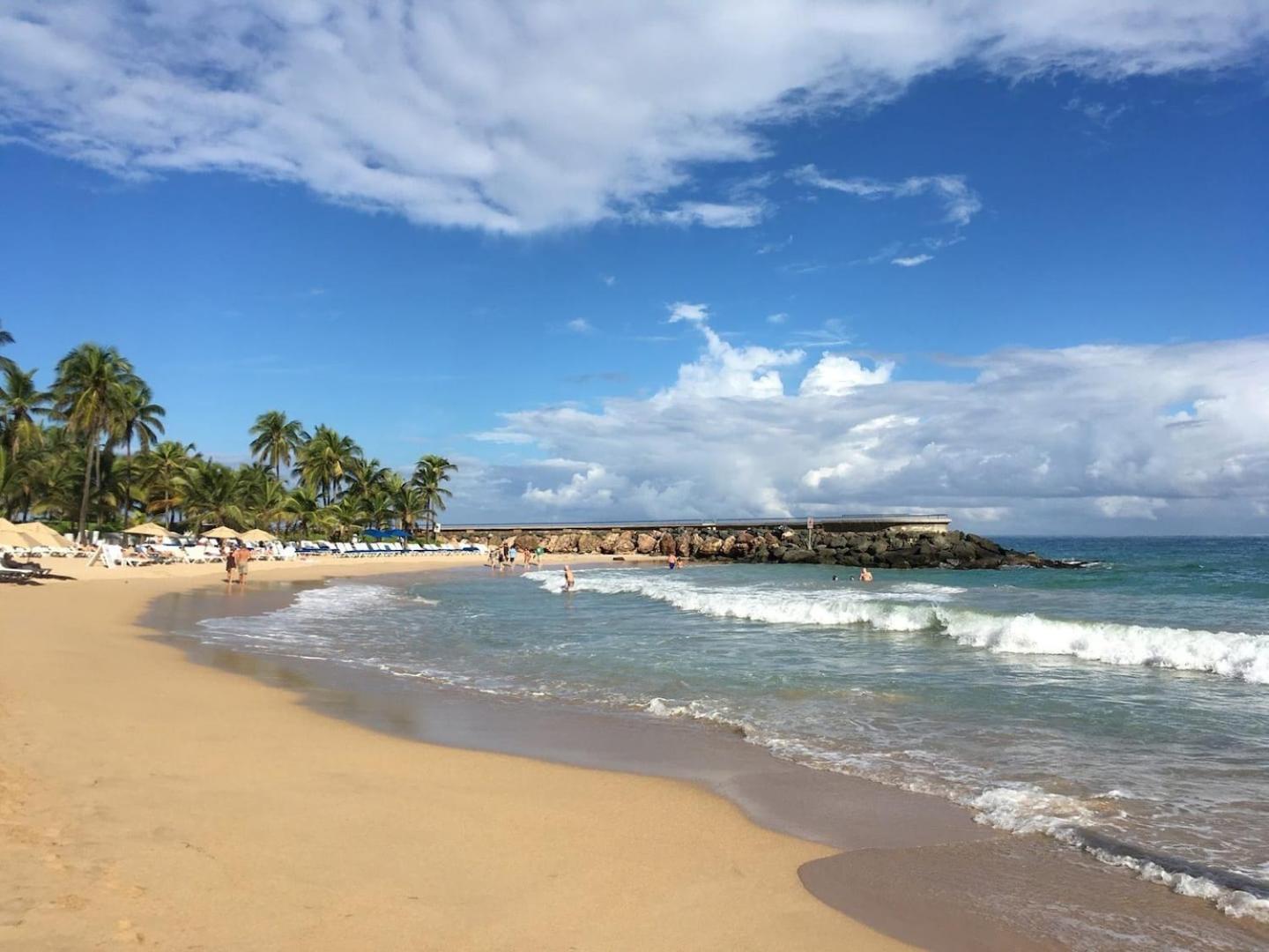 Beachside Steps From Condado Сasa de vacaciones *