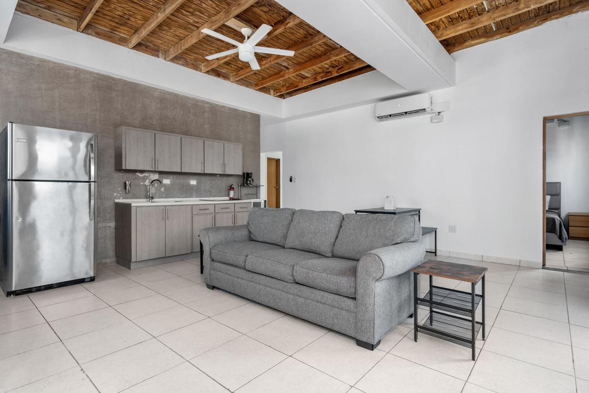 Apartamento Access Escape With Pool And Tanning Lounges *