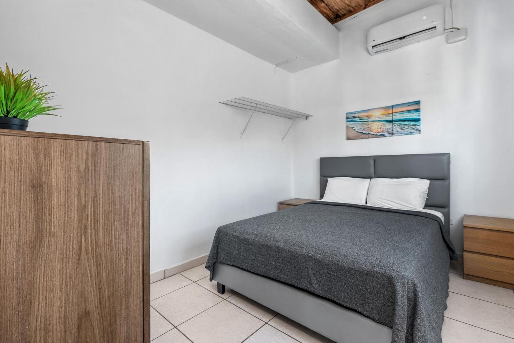 Apartamento Access Escape With Pool And Tanning Lounges *